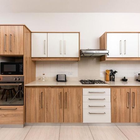 West Wood Holiday Apartment, C6 - Flic En Flac With Pool At A Quiet Location, Beautifully Decorated And Close To The Beach 외부 사진