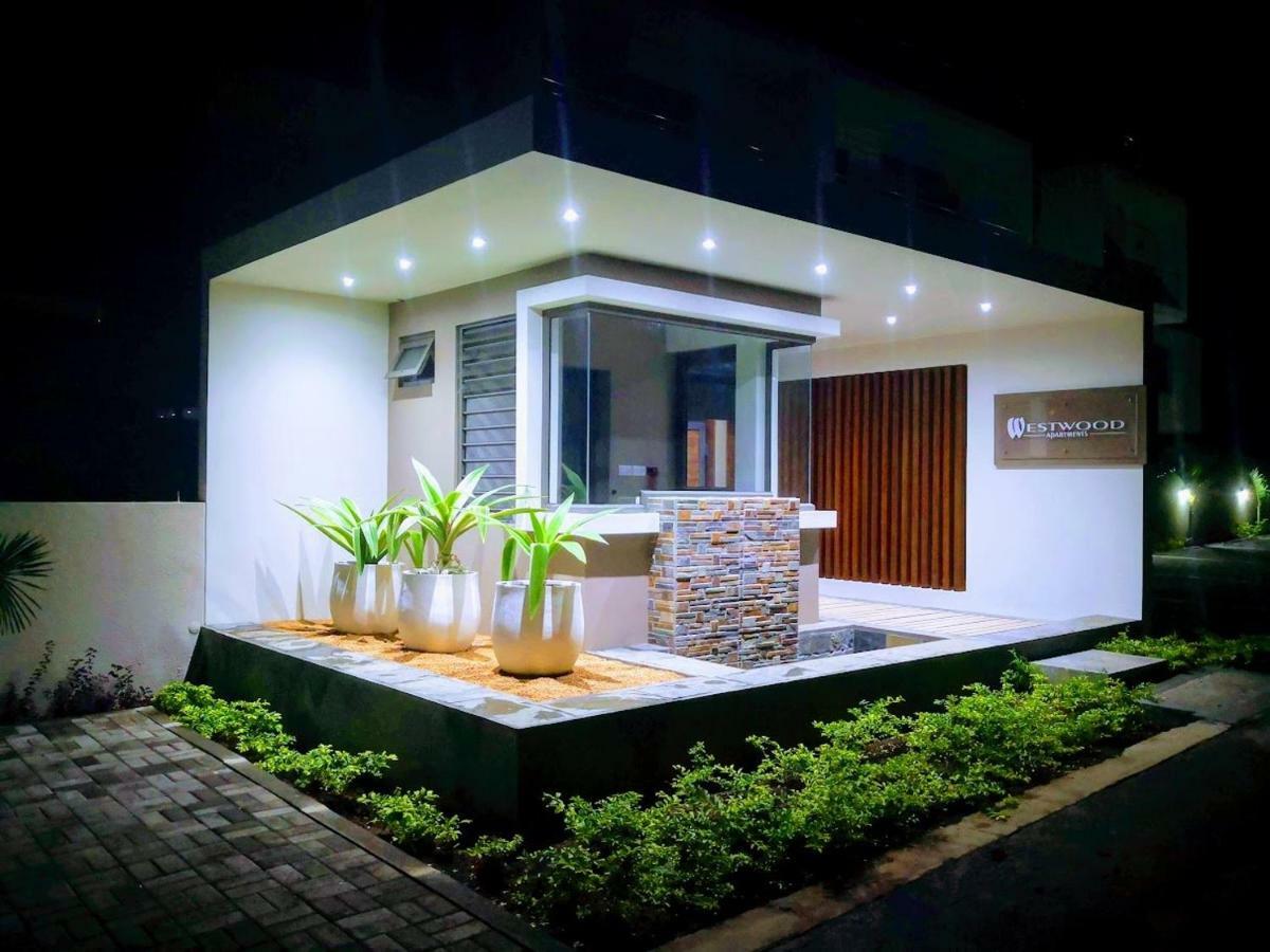West Wood Holiday Apartment, C6 - Flic En Flac With Pool At A Quiet Location, Beautifully Decorated And Close To The Beach 외부 사진